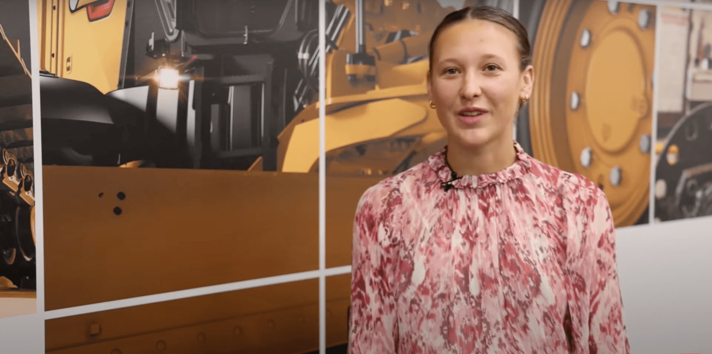 Careers Graduate text tile image 2